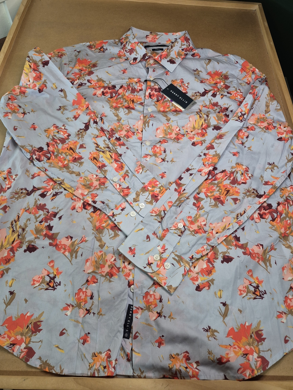 Perry Ellis Light Blue Floral Button-Down Shirt 3462/633